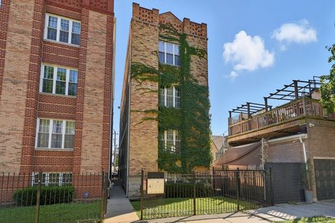Tiny photo for 749 S CLAREMONT Avenue #1, Chicago, IL 60612 (MLS # 12469314)