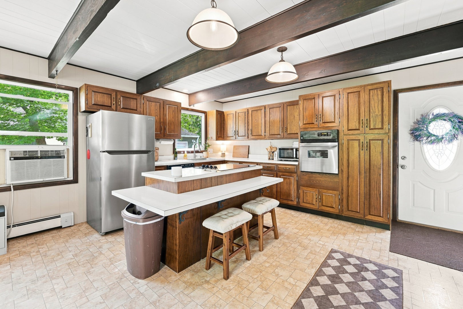 201 W 19TH Avenue