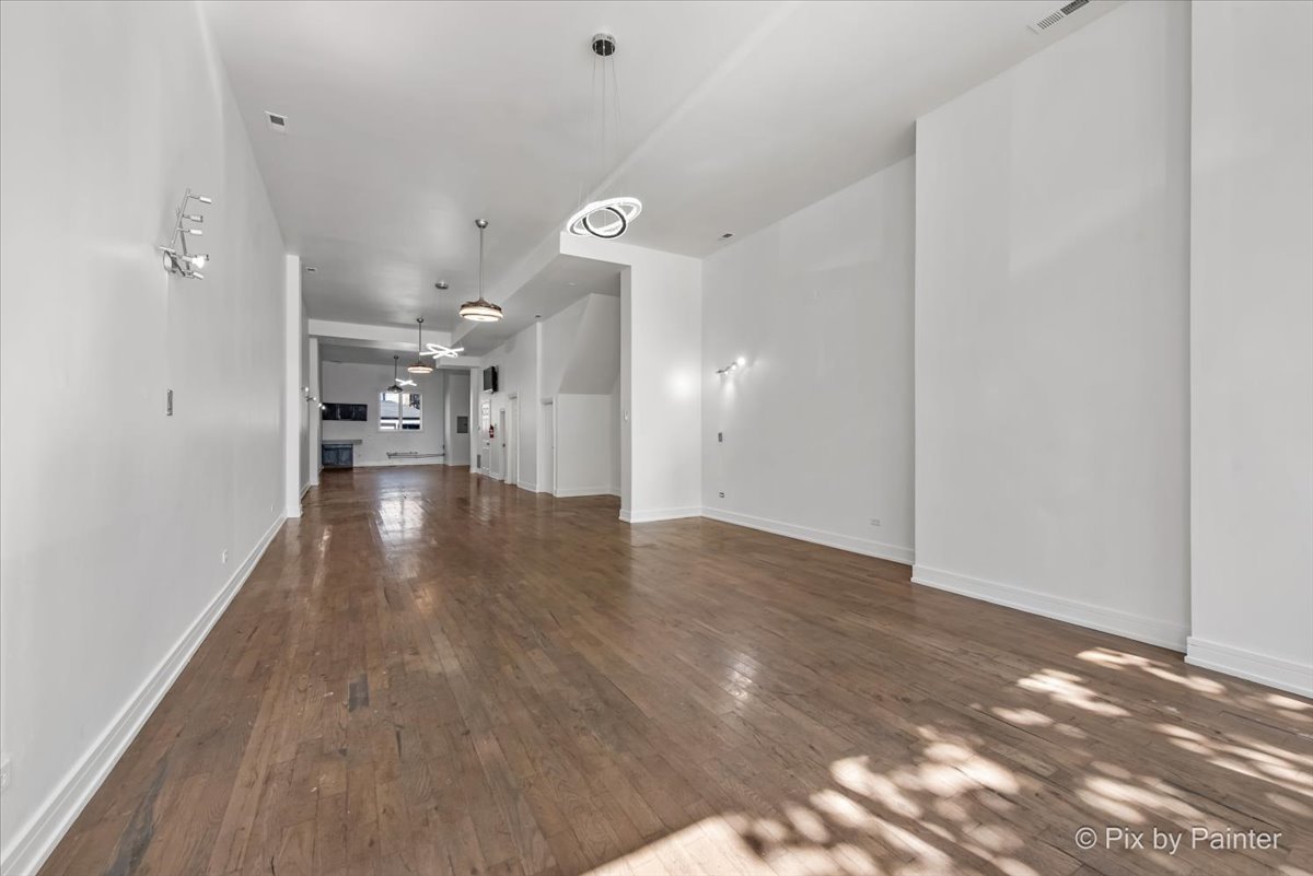 2710 W Chicago Avenue GRND