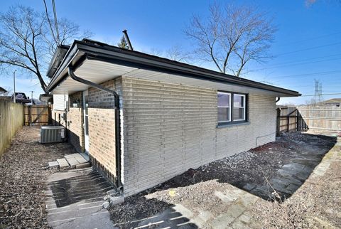 Tiny photo for 14201 Maryland Avenue, Dolton, IL 60419 (MLS # 12579023)