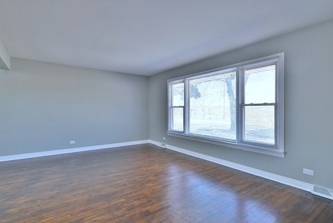 Tiny photo for 14201 Maryland Avenue, Dolton, IL 60419 (MLS # 12579023)