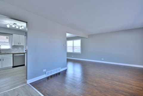 Tiny photo for 14201 Maryland Avenue, Dolton, IL 60419 (MLS # 12579023)