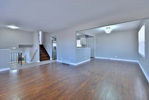 Tiny photo for 14201 Maryland Avenue, Dolton, IL 60419 (MLS # 12579023)