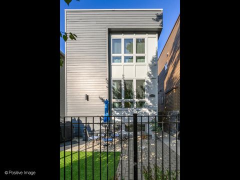 Photo of 2139 N BINGHAM Street, Chicago, IL 60647 (MLS # 12487503)