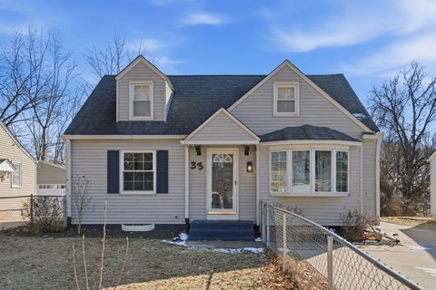 Photo of 33 Blackhawk Hills Court, Rock Island, IL 61201 (MLS # 12558885)