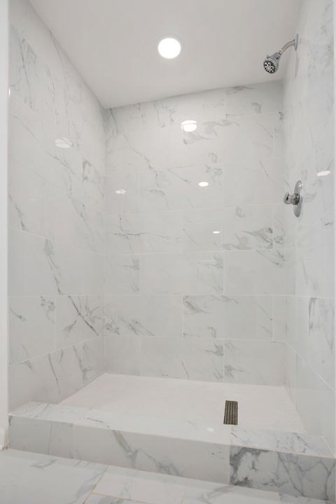 Tiny photo for 1750 W Woodland Avenue, Addison, IL 60101 (MLS # 12475855)