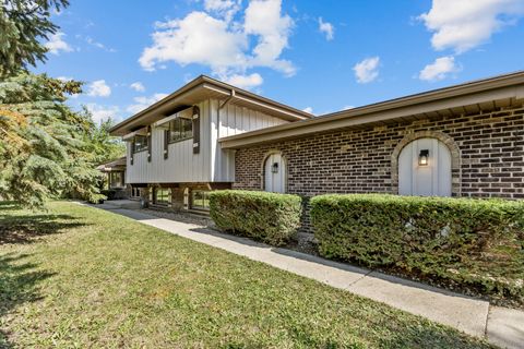 Tiny photo for 1750 W Woodland Avenue, Addison, IL 60101 (MLS # 12475855)