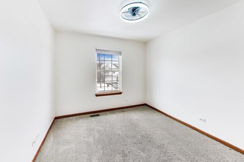 Tiny photo for 616 Yorkshire Lane #616, Pingree Grove, IL 60140 (MLS # 12568685)