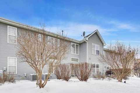 Tiny photo for 616 Yorkshire Lane #616, Pingree Grove, IL 60140 (MLS # 12568685)