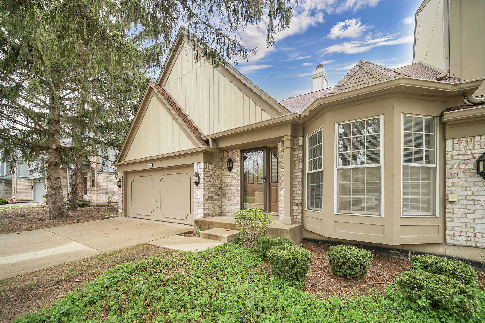 560 Cherbourg Court