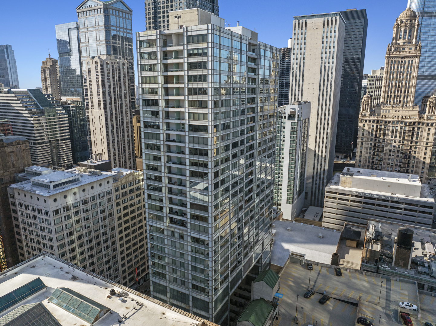 8 E Randolph Street 1604