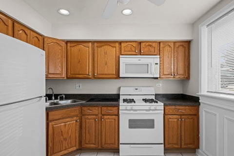 Tiny photo for 10121 Hartford Court #1B, Schiller Park, IL 60176 (MLS # 12647622)