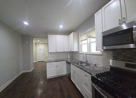 Tiny photo for 8622 S Escanaba Avenue, Chicago, IL 60617 (MLS # 12726089)