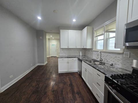 Tiny photo for 8622 S Escanaba Avenue, Chicago, IL 60617 (MLS # 12726089)