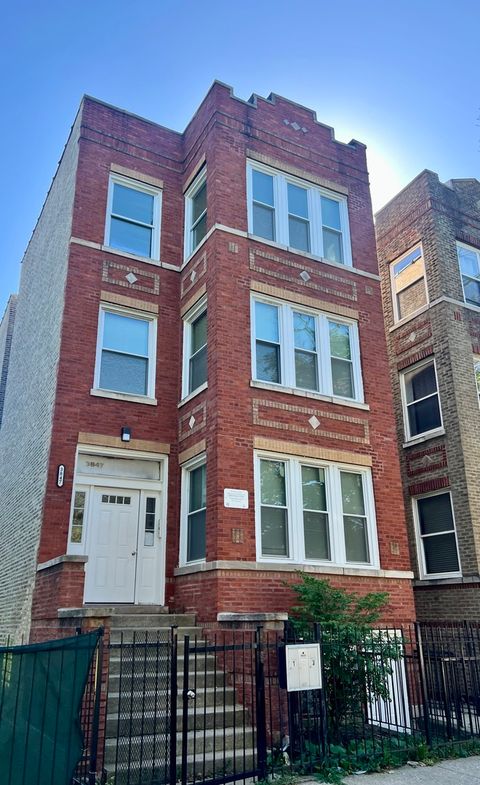 3847 W Huron Street Chicago IL 60624