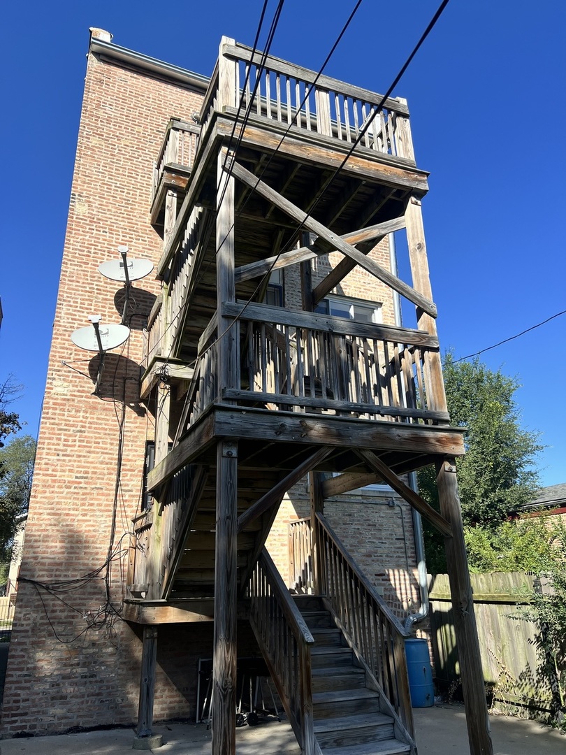 3847 W Huron Street