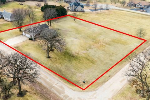 Tiny photo for 1898 Delmar Drive, Freeport, IL 61032 (MLS # 12586115)