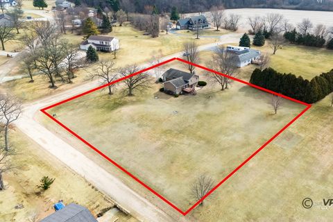 Tiny photo for 1898 Delmar Drive, Freeport, IL 61032 (MLS # 12586115)