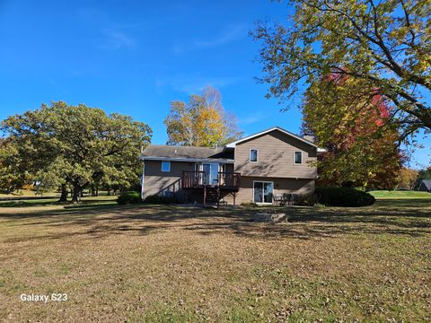 Tiny photo for 1898 Delmar Drive, Freeport, IL 61032 (MLS # 12586115)
