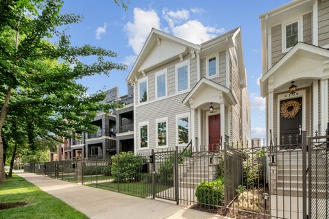 Photo of 4110 S Vincennes Avenue, Chicago, IL 60653 (MLS # 12482146)