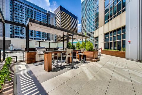 Tiny photo for 512 N Mcclurg Court #4411, Chicago, IL 60611 (MLS # 12593525)