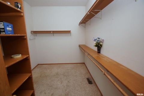 Tiny photo for 5321 FRIENDSHIP Drive, Davenport, IA 52804 (MLS # QC4267756)