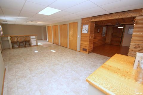 Tiny photo for 5321 FRIENDSHIP Drive, Davenport, IA 52804 (MLS # QC4267756)