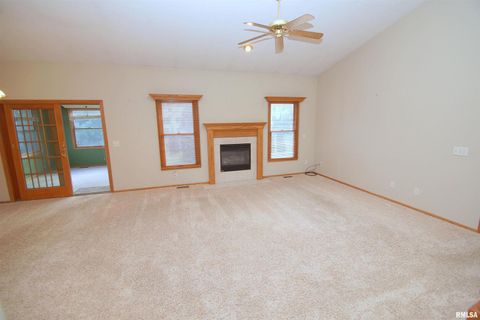 Tiny photo for 5321 FRIENDSHIP Drive, Davenport, IA 52804 (MLS # QC4267756)