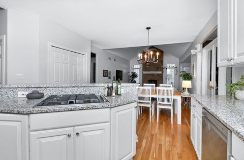 Tiny photo for 3807 Landsdown Avenue, Naperville, IL 60564 (MLS # 12540099)