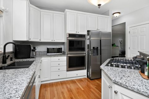 Tiny photo for 3807 Landsdown Avenue, Naperville, IL 60564 (MLS # 12540099)