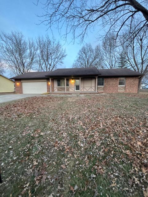 Photo of 112 Donoho Drive, Salem, IL 62881 (MLS # 12543406)