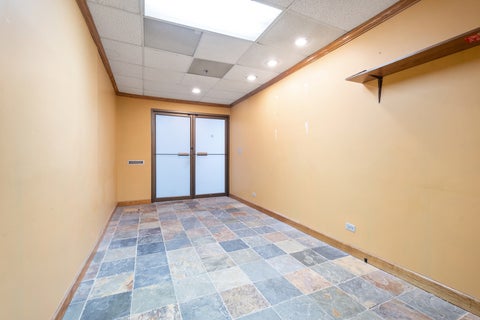 Tiny photo for 10001 W Roosevelt Road, Westchester, IL 60154 (MLS # 12672150)