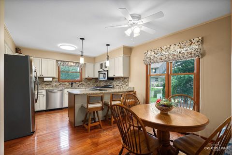 Tiny photo for 567 Roxbury Drive, Naperville, IL 60565 (MLS # 12492633)