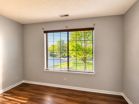 Tiny photo for 520 Biesterfield Road #209, Elk Grove Village, IL 60007 (MLS # 12730861)