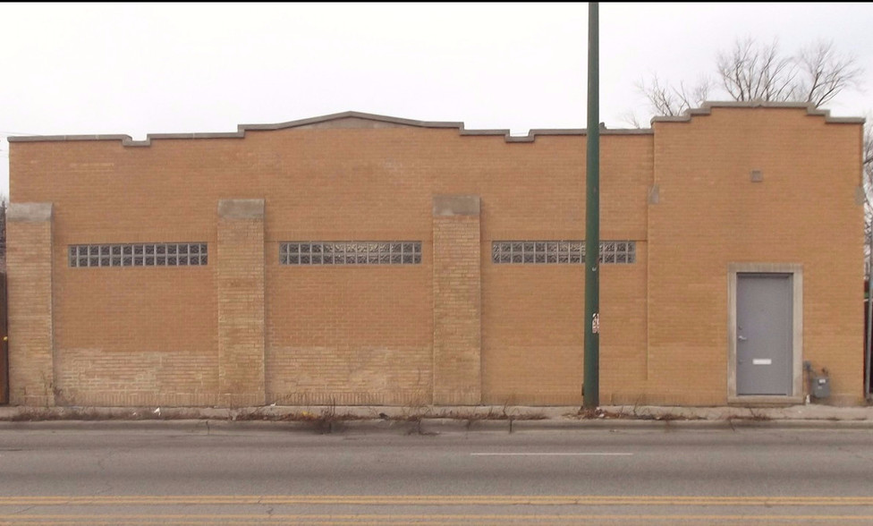 1320 N Cicero Avenue