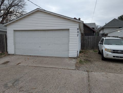 Tiny photo for 937 25th Street, Moline, IL 61265 (MLS # 12603448)