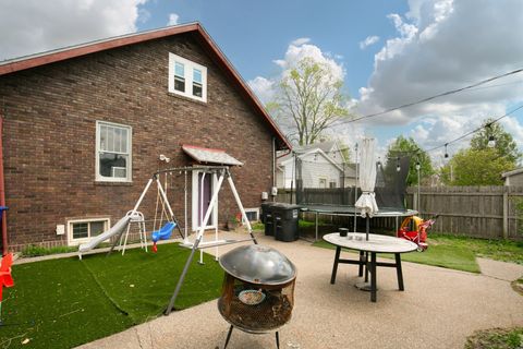 Tiny photo for 937 25th Street, Moline, IL 61265 (MLS # 12603448)