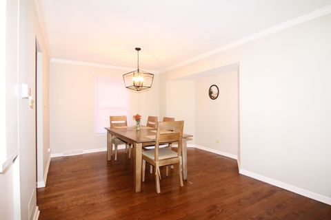 Tiny photo for 1017 Mayfair Drive, Libertyville, IL 60048 (MLS # 12606803)