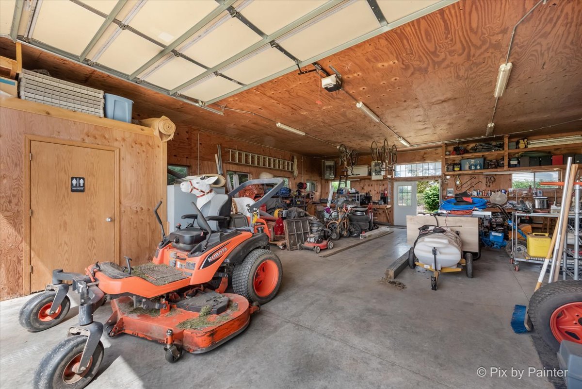 Harvard, Illinois 60033, United States, 4 Bedrooms Bedrooms, ,4 BathroomsBathrooms,Residential,Active,204603