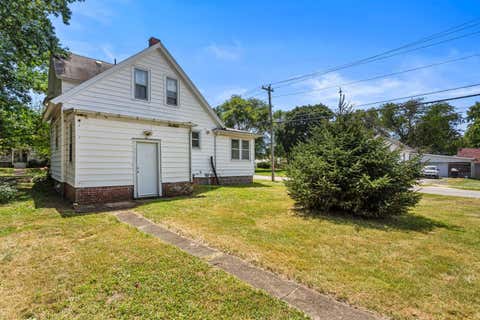 Tiny photo for 324 W Water Street, Farmer City, IL 61842 (MLS # 12715267)