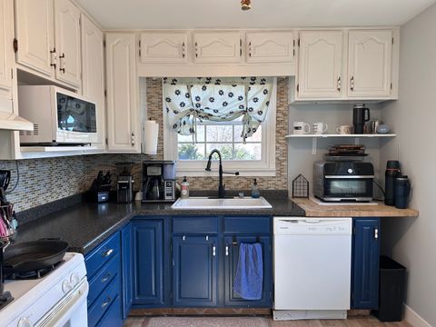 Tiny photo for 938 E Garden Street, DeKalb, IL 60115 (MLS # 12575977)