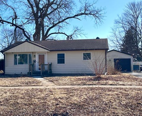 Tiny photo for 938 E Garden Street, DeKalb, IL 60115 (MLS # 12575977)
