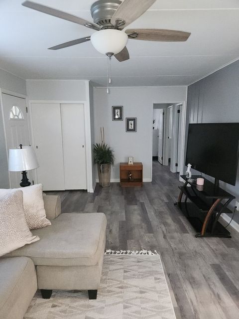 Tiny photo for 303 S Hammes Avenue, Joliet, IL 60436 (MLS # 12470217)