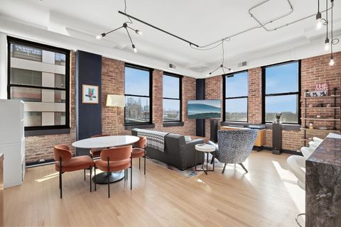 Tiny photo for 812 W Van Buren Street #5A, Chicago, IL 60607 (MLS # 12581447)