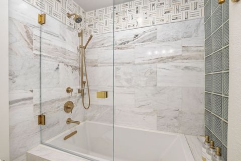 Tiny photo for 812 W Van Buren Street #5A, Chicago, IL 60607 (MLS # 12581447)