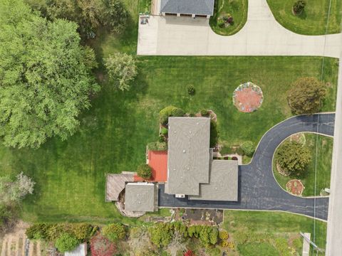 Tiny photo for 1735 Larson Lane, Roselle, IL 60172 (MLS # 12592504)