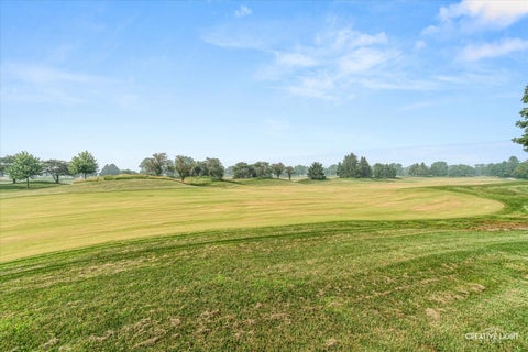 Tiny photo for 2430 Courtyard Circle #5, Aurora, IL 60506 (MLS # 12728106)