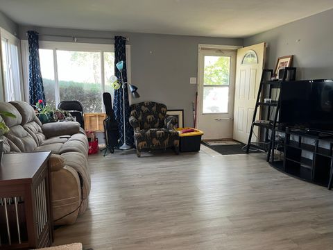 Tiny photo for 220 W Raye Drive, Chicago Heights, IL 60411 (MLS # 12479171)