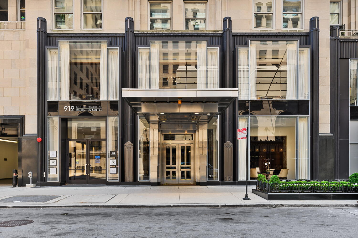 159 E Walton Place 13D