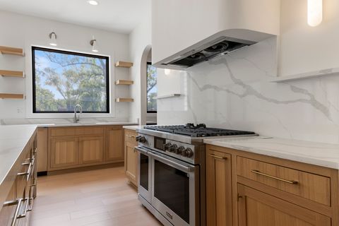 Tiny photo for 11901 Heritage Drive, Burr Ridge, IL 60527 (MLS # 12423851)